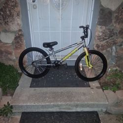 Boys Diamondback Bmx Bicycle 