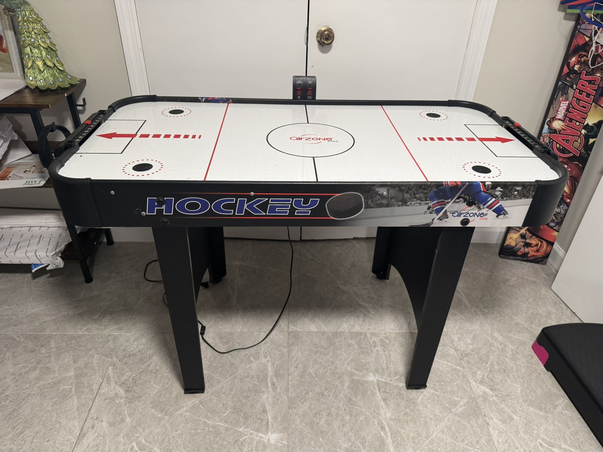 Air Hockey Table