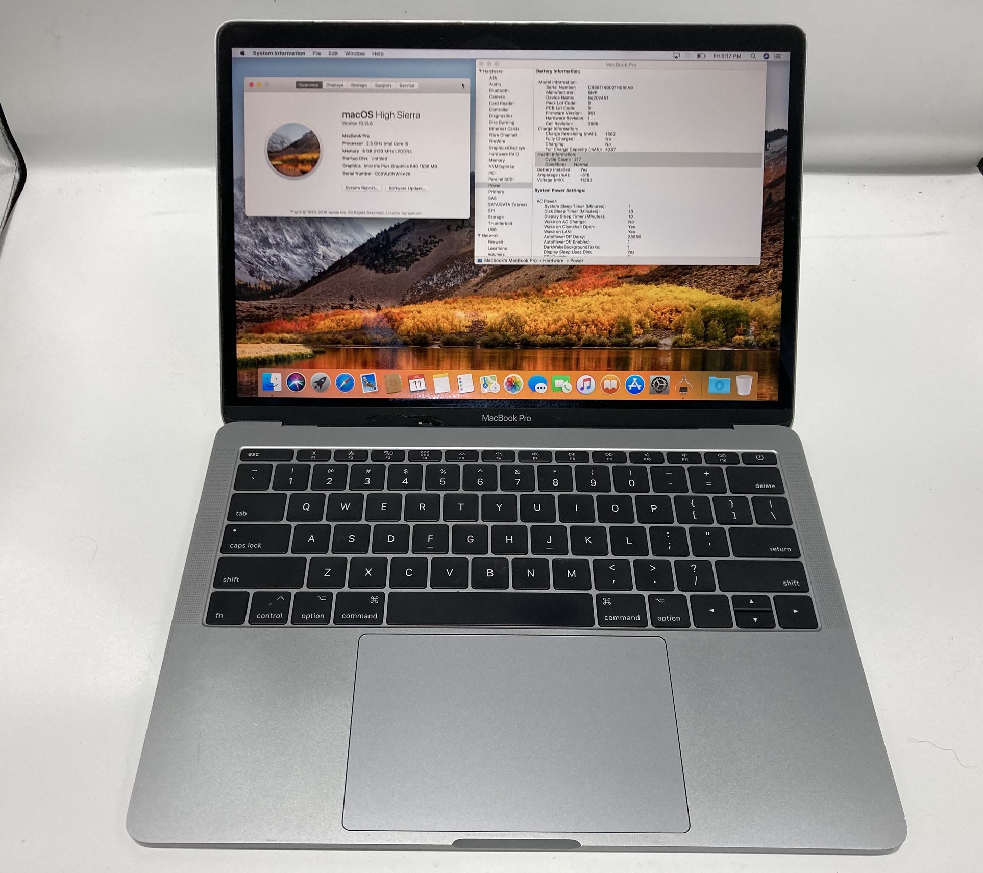 2017 MacBook Pro 13”/ i5/8GB/256GB