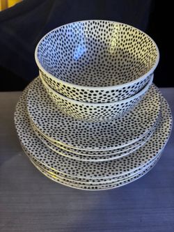 Thyme & Table Dinnerware Set
