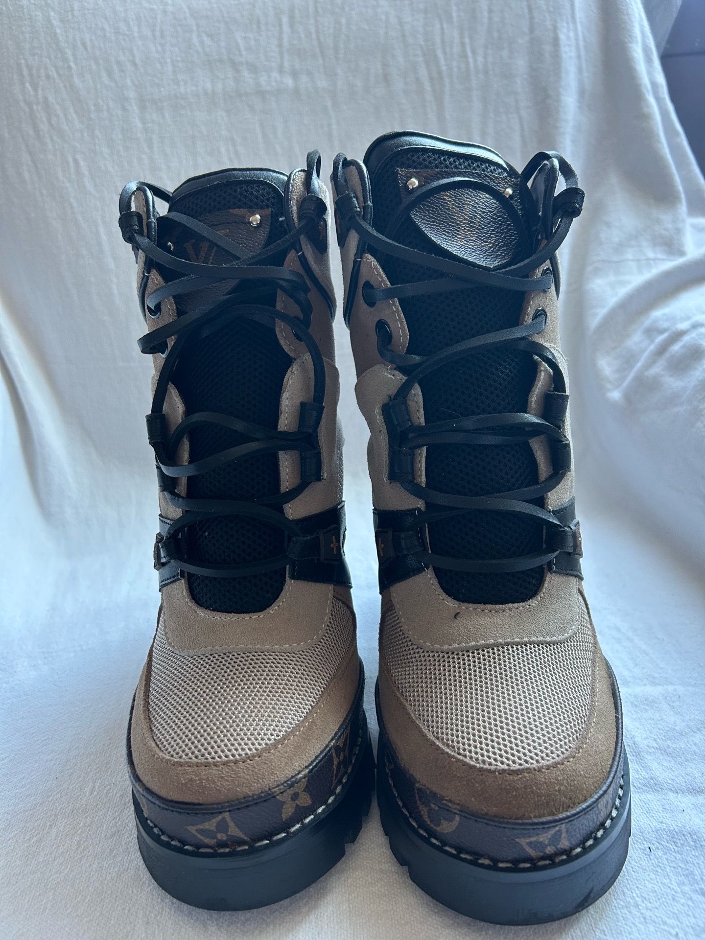 Louis Vuitton size 39