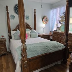 Queen Sized Bedroom Set