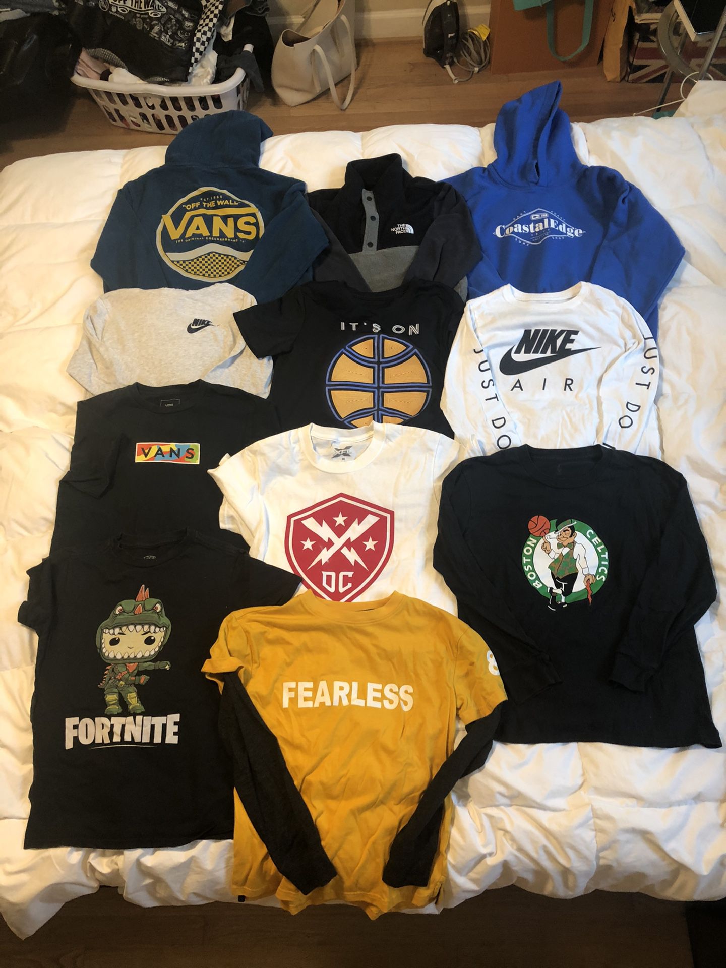 Boys lot - Youth Medium T-shirts and hoodies (Nike, Vans, Fortnite, Celtics, etc)