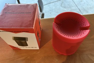 Speaker And Fm Radio Receiver Portable