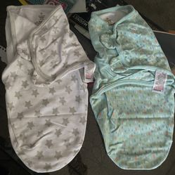  **Cozy SwaddleMe Sleep Sacks - Size Small! 💤**