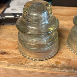 FREE*****Vintage Collectors Electrical Insulators 