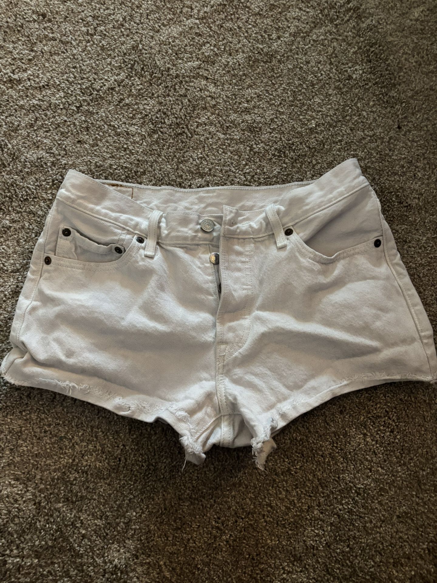 White Levi Shorts SIZE SM