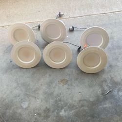 LED Recessed Lights (6)