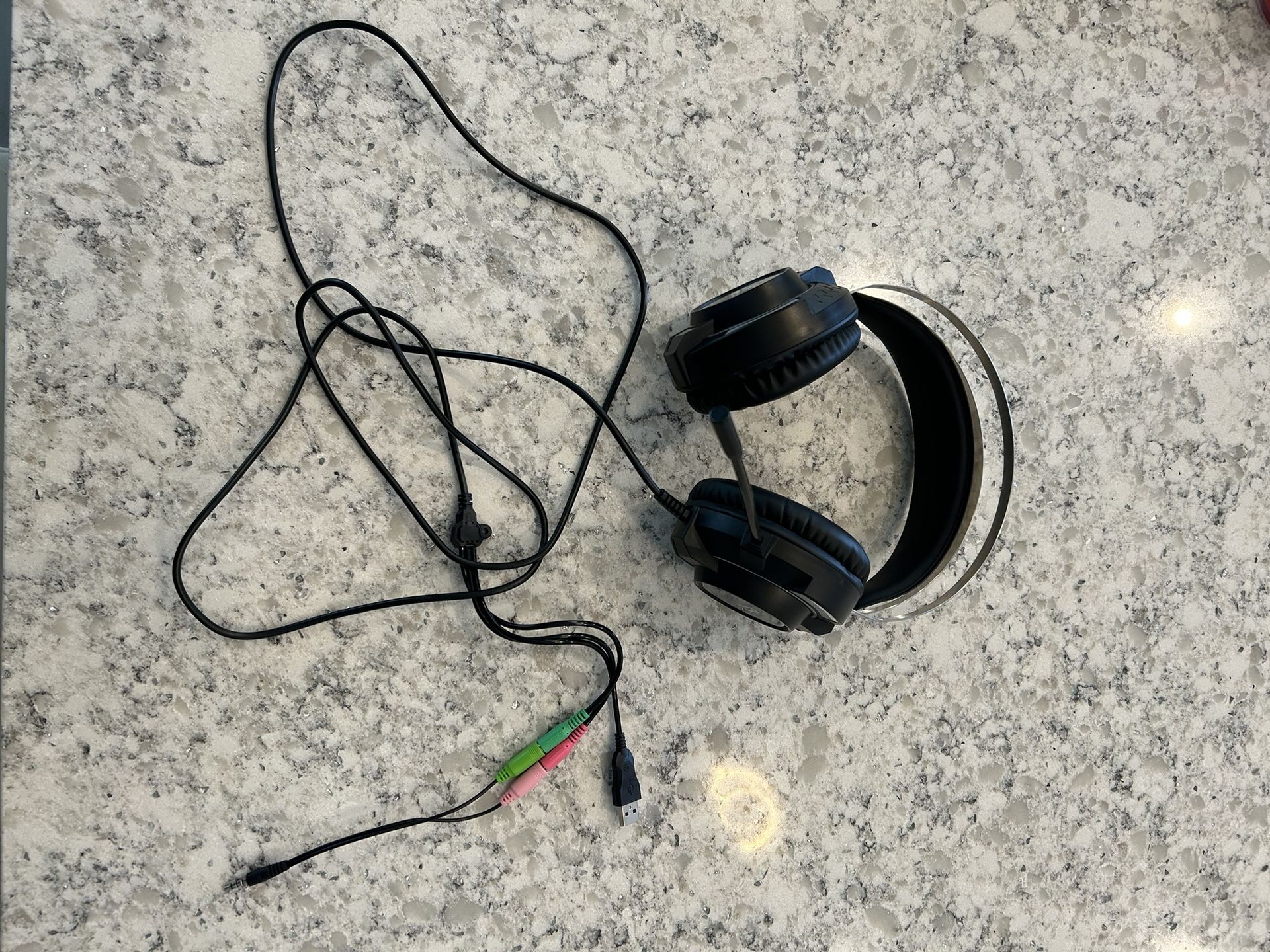 Gaming Headset With RGB Lights
