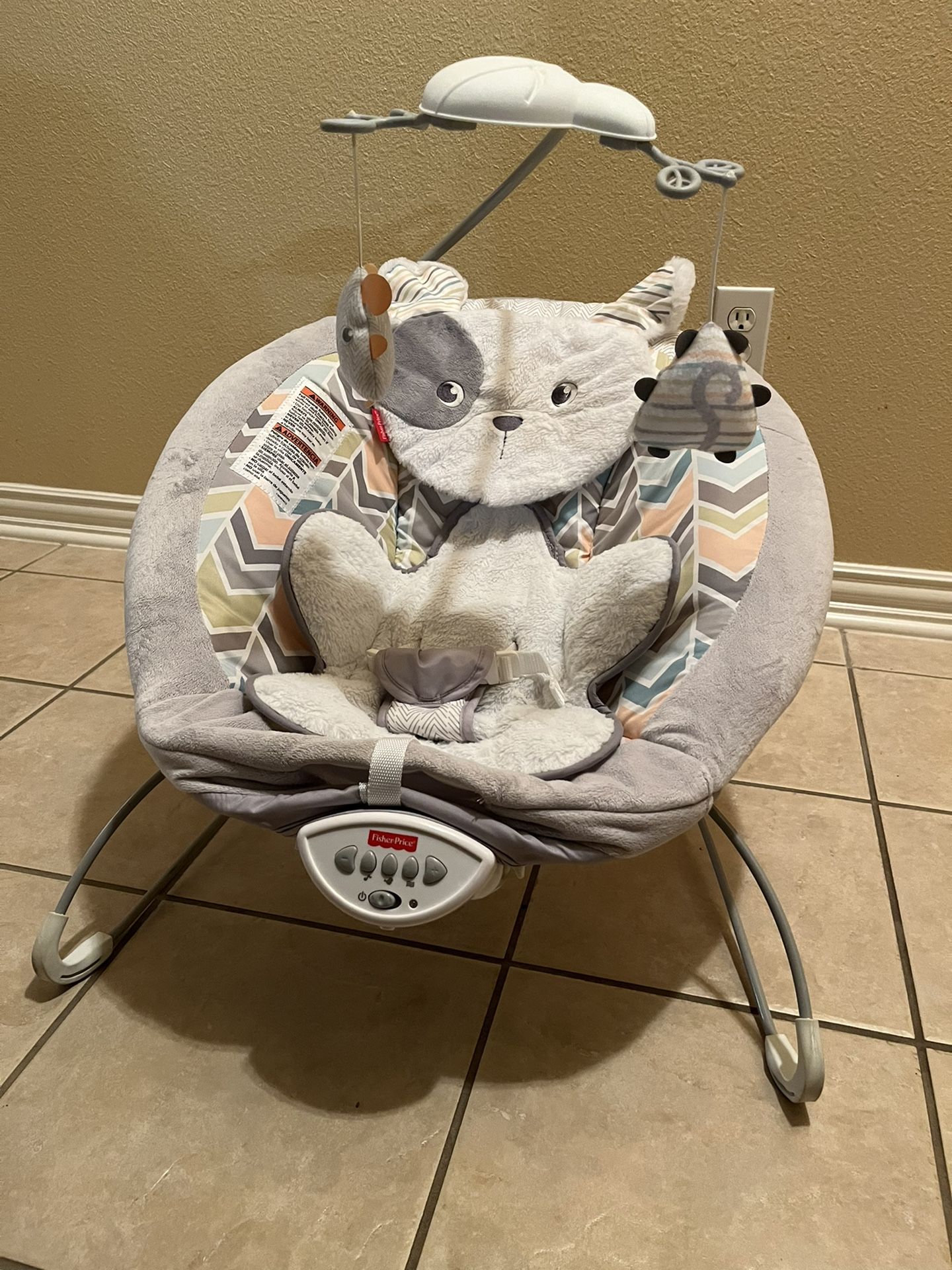 Fisher Price  Deluxe Bouncer W/overhead Mobile Music Vibrations 