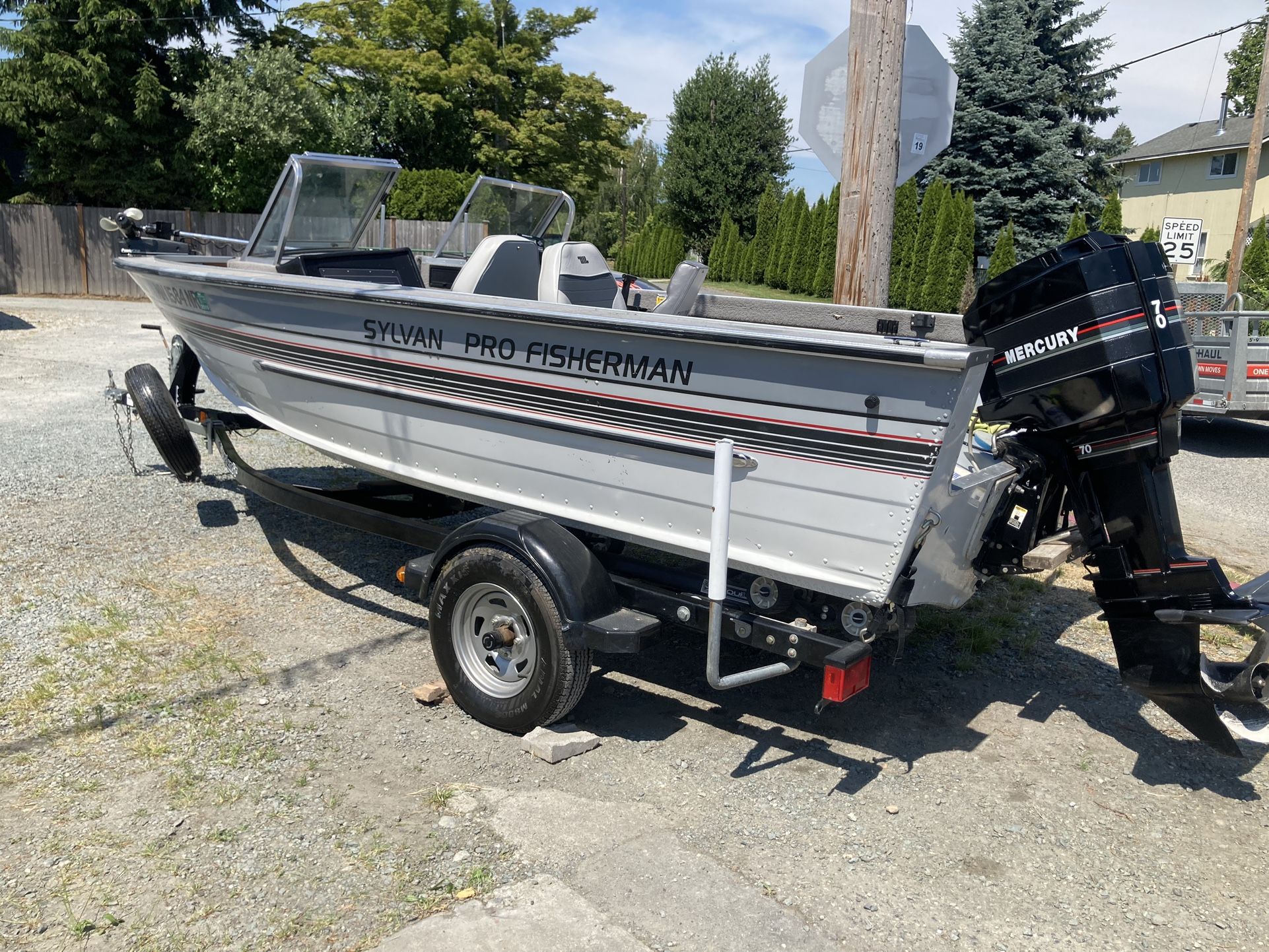 1990 Sylvan Pro fisherman