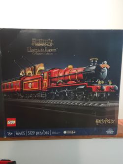 Lego Harry Potter Wizarding World Hogwarts Express Collectors edition