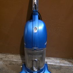 Eureka Ez Kleen Pro Vacum  Bagless