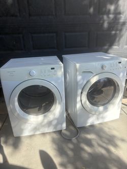 FRIGIDAIRE Washer & Dryer set