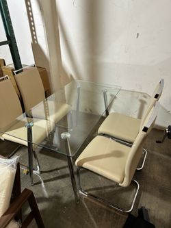 New 51”x27” Glass Table Dining Set with 4 Chairs