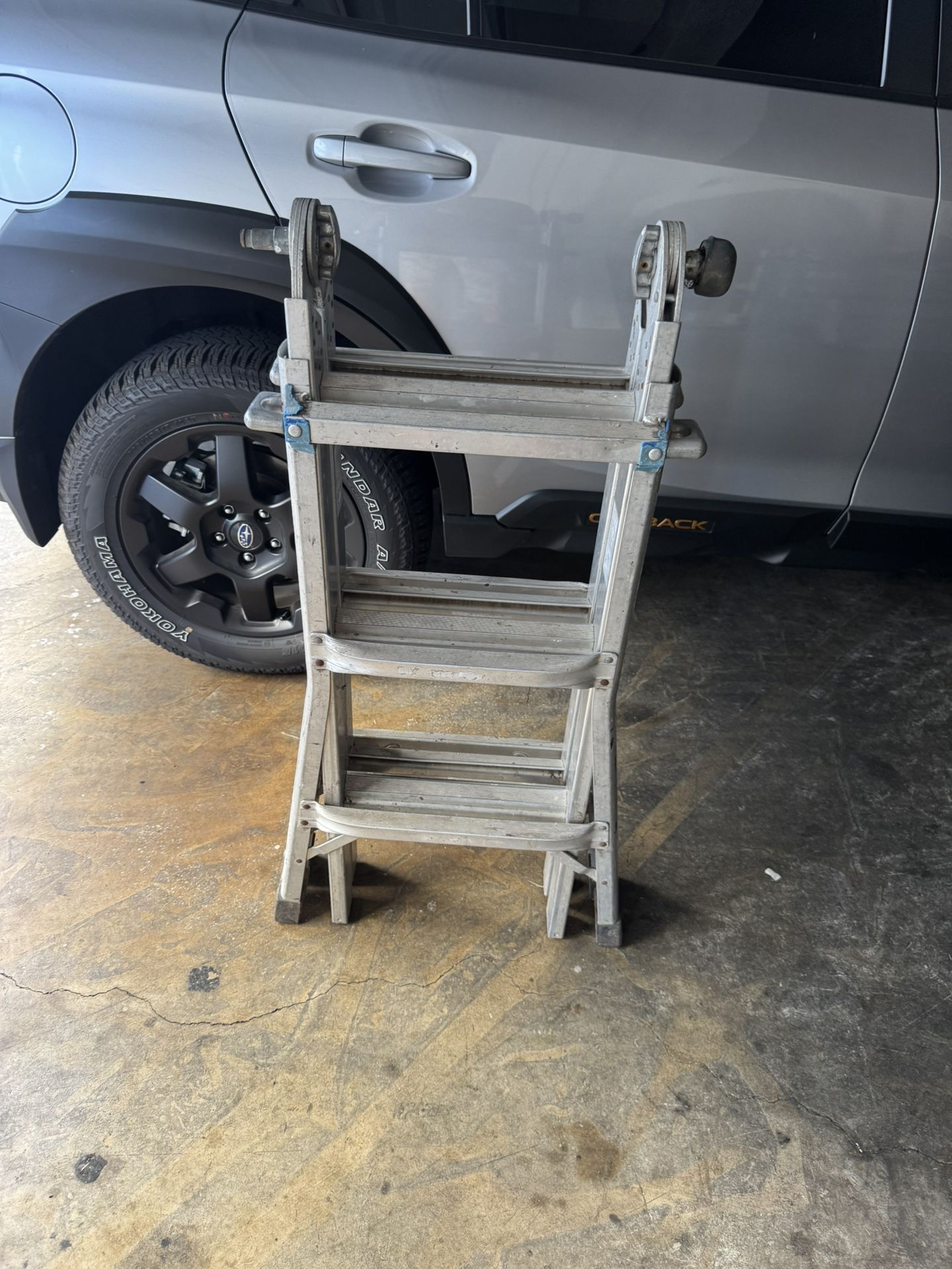 UsedAluminum Ladder