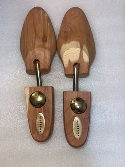 Fratelli Rossetti Luxury Aromatic Cedar Shoe Trees - Men's Size L (Large) Brass Hardware