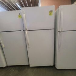 Freezer on Top Frigidaire Refrigerator Fridge Including Warranty!