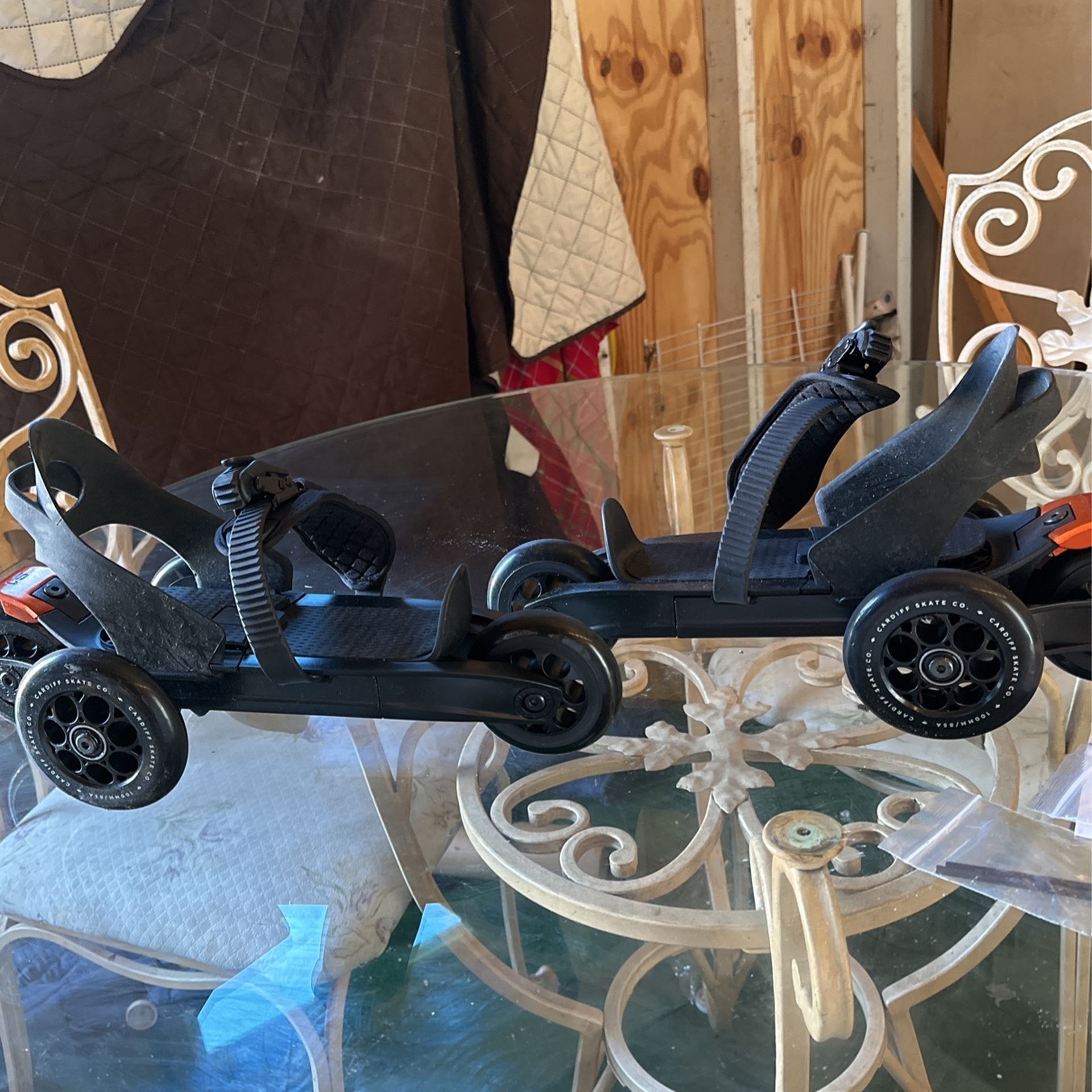 2 Pairs Step On Roller Skates