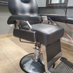BARBER CHAIR