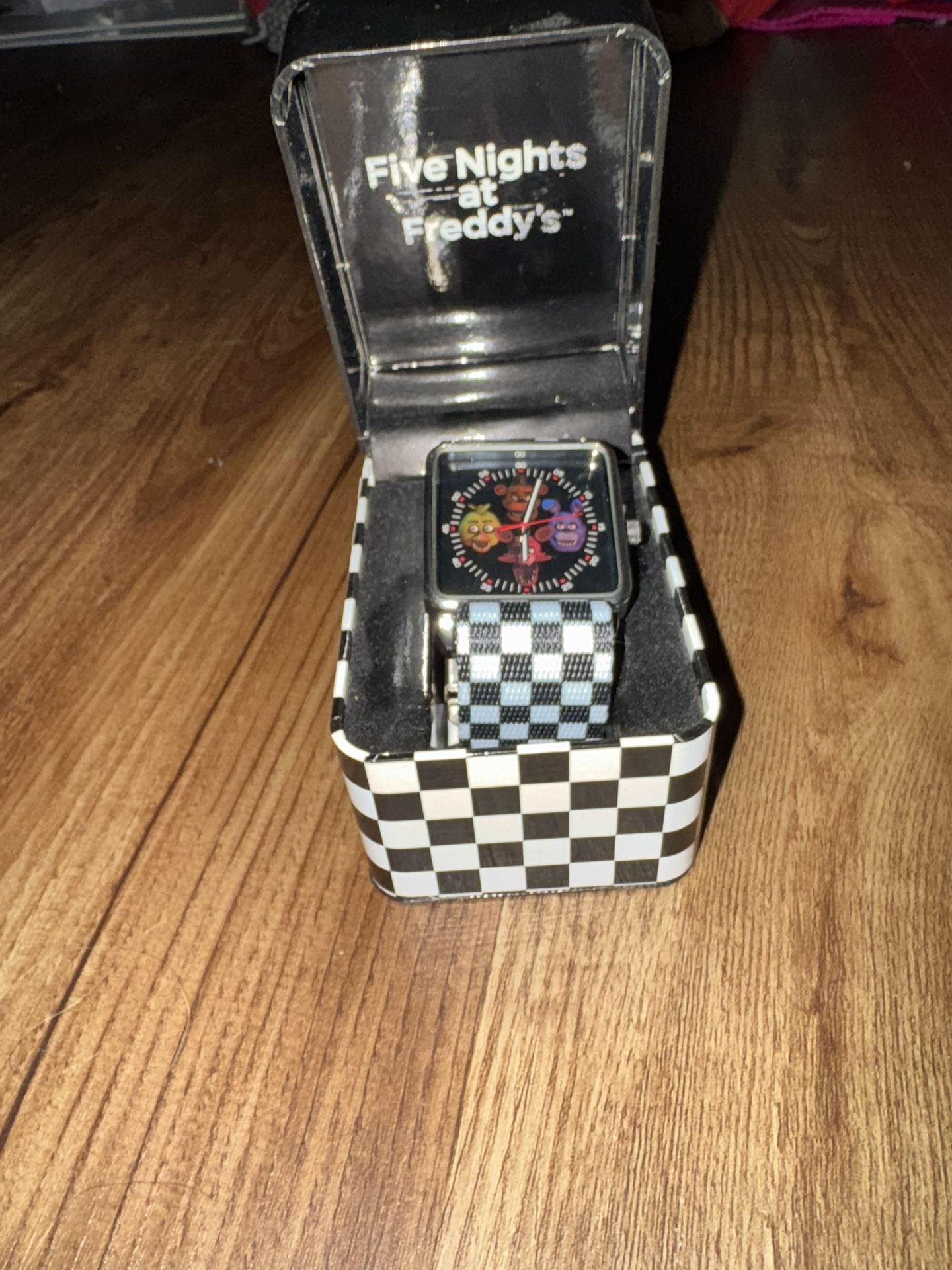Five Nights At Freddys Watch