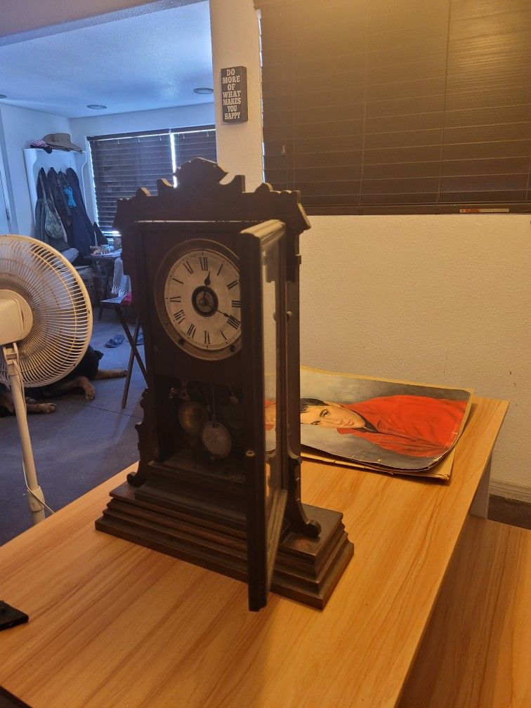 Seth Thomas mantel clock.