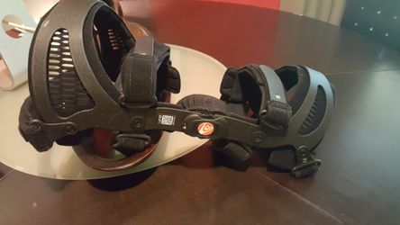 This is Bregs fusion OA women knee Brace