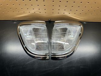 95-97 Toyota Tacoma 4WD Clear Corner Lights