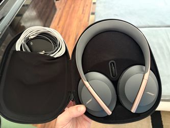 Bose Noise Cancelling Headphones 700 – Limited Edition Gray/Rose Gold – $125