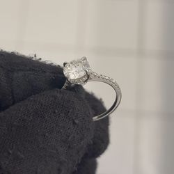 Moissanite Engagement Ring 2ct