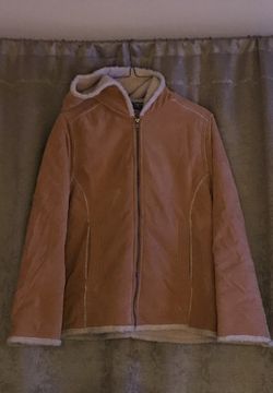 Chamarra mujer talla M forrada de buena marca