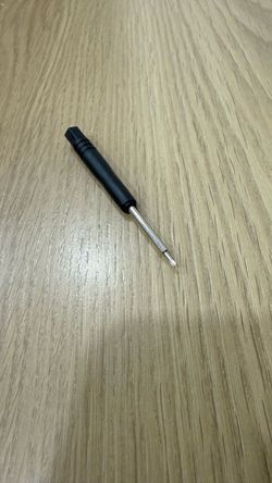 ~100x Phillips head screw drivers, #000
