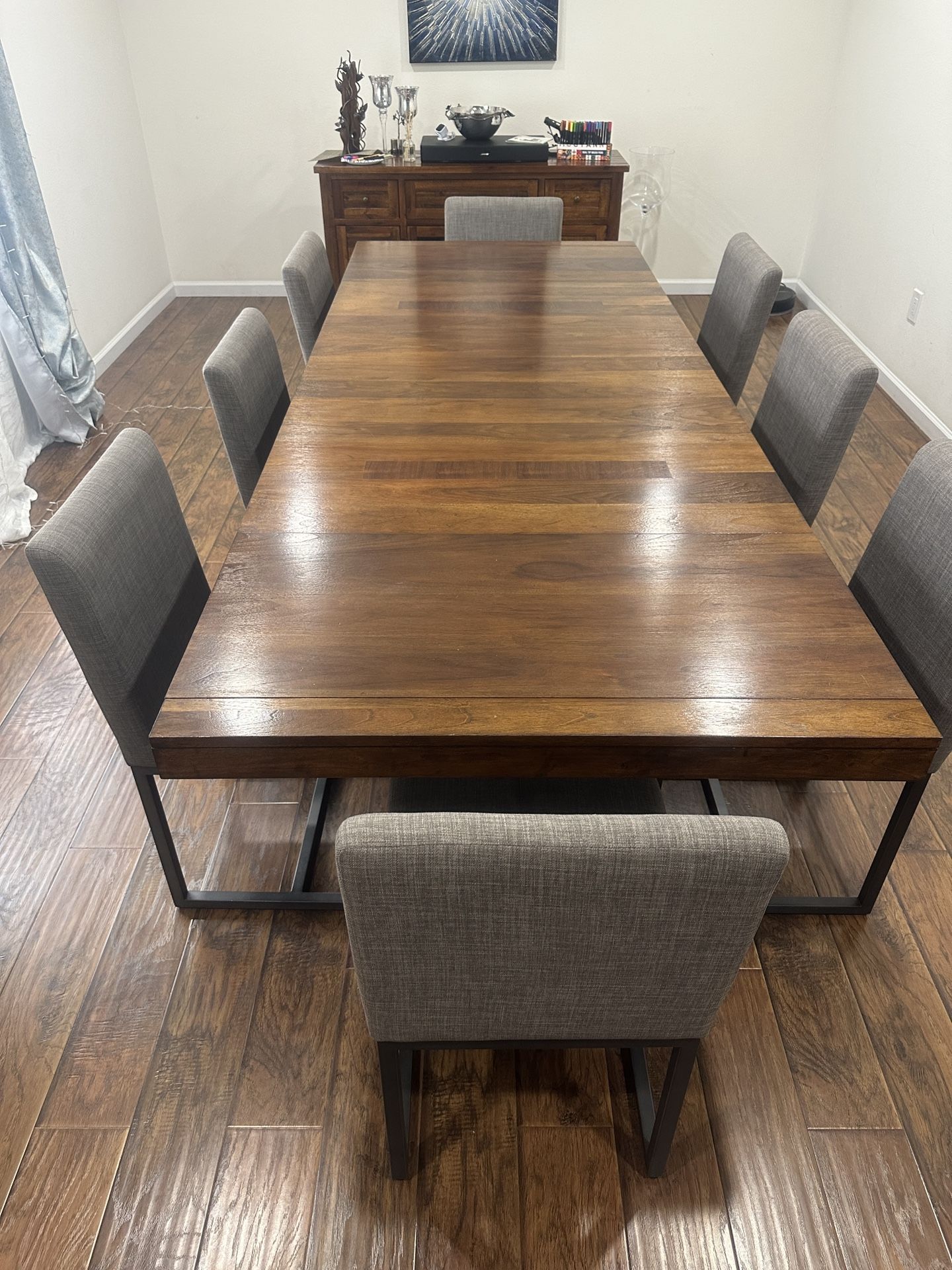 Dining Table With 8 Chairs 