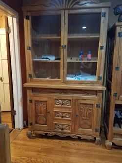 Wooden shelf cabinet