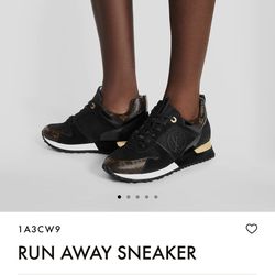 Women's Run Away Sneaker, LOUIS VUITTON