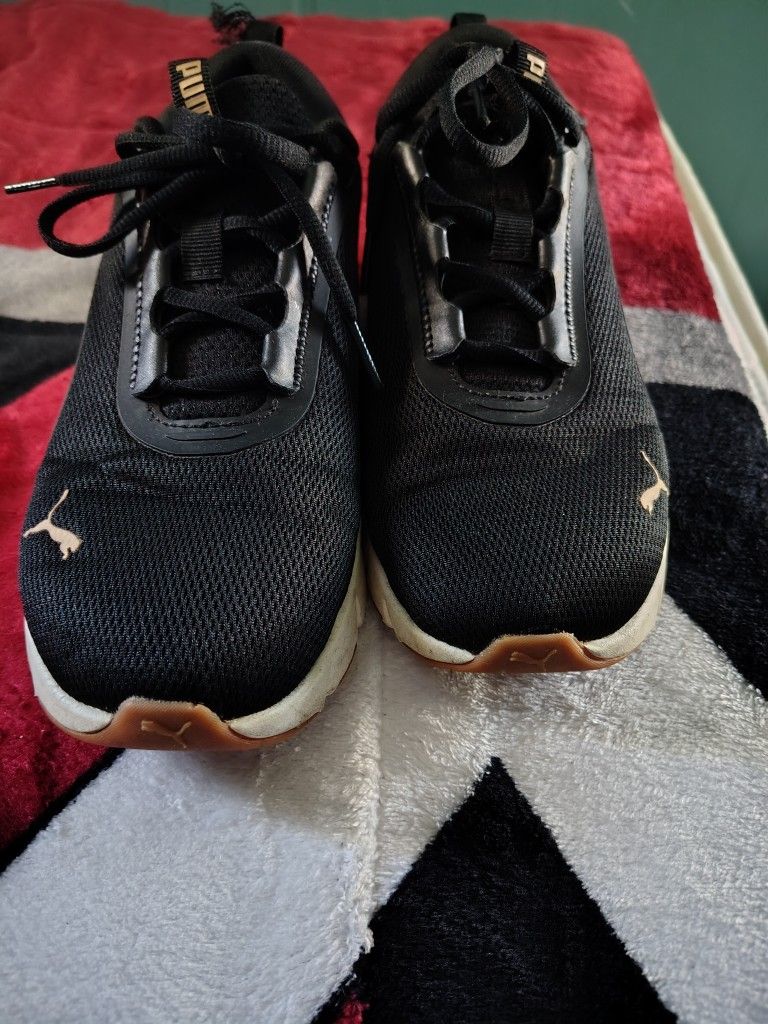 Puma Women Sneakers 