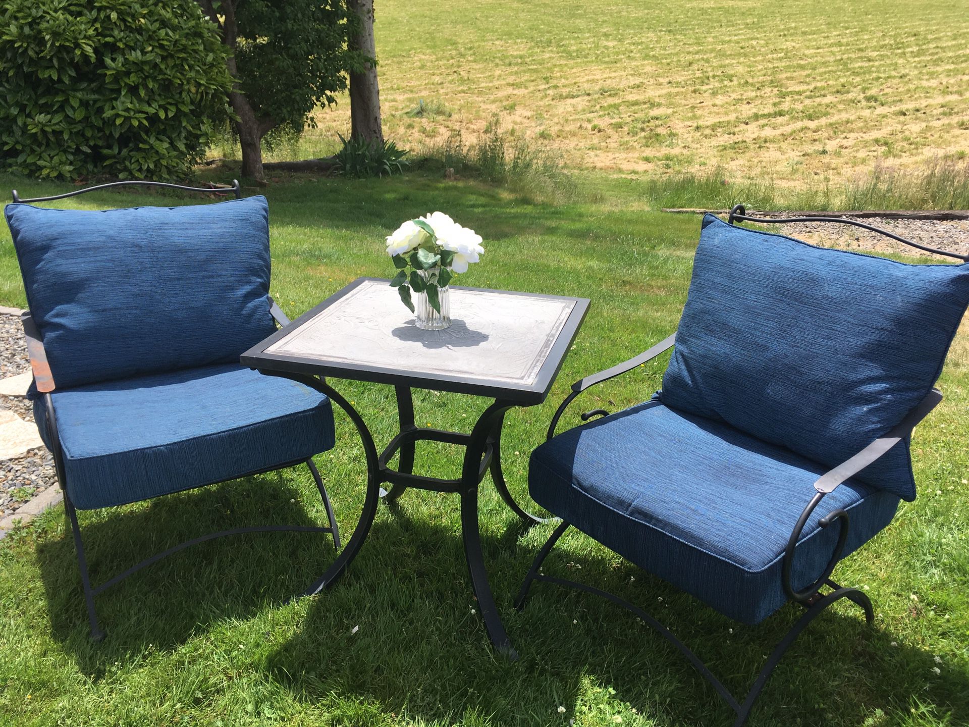 Outdoor patio furniture chairs and table set