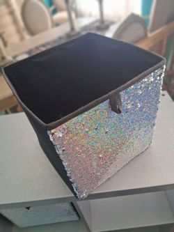Storage cabinet