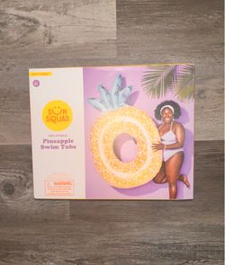 Sun Squad Inflatable Pineapple Swim Tube - Yellow 6 ft long