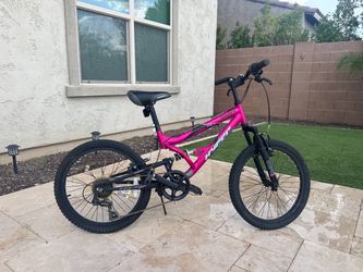 Hyper Swift 20” Kids Mountain Bike - Pink (OBO)