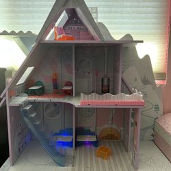 Snow Lol Doll House 