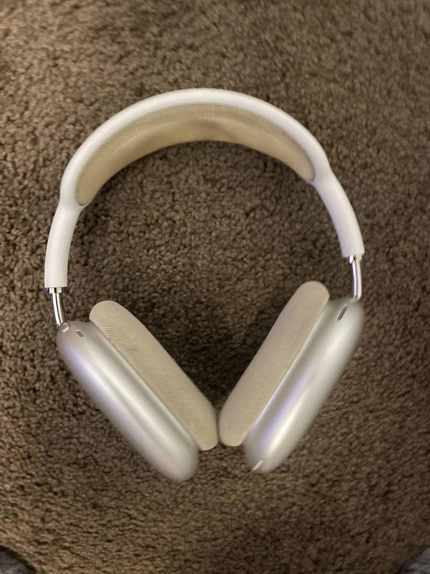 Airpods Max White - Barely Used