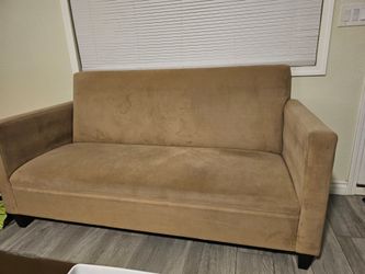 Couch must go by Saturday 5/30!!!