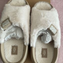 Foamo UGGPlush Slide