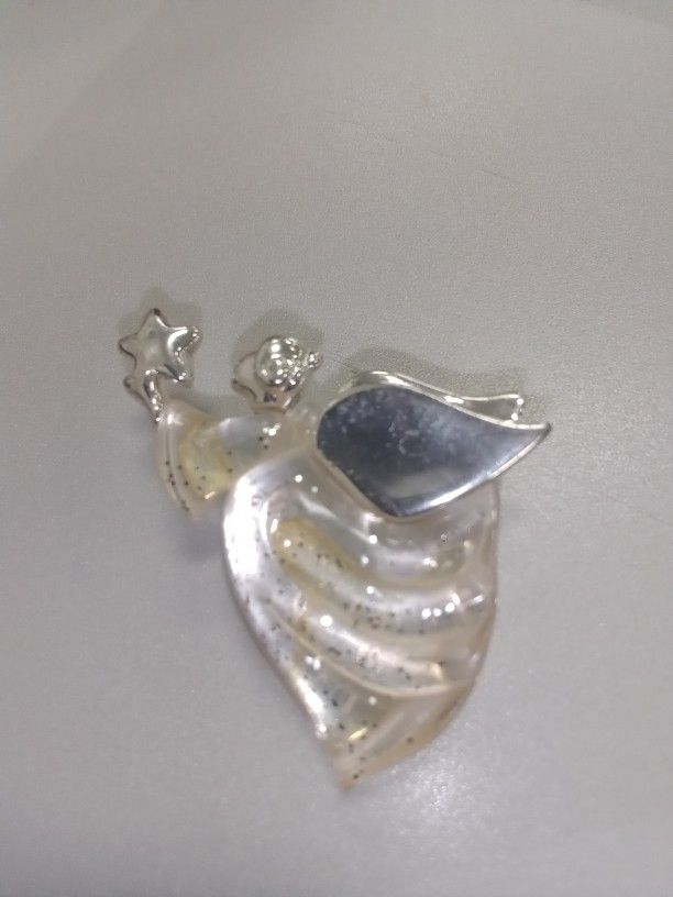 Angel With Star Brooches Pin