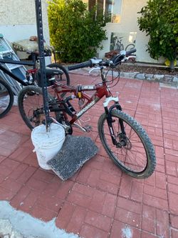 Mongoose HR 200 Mountain Bike