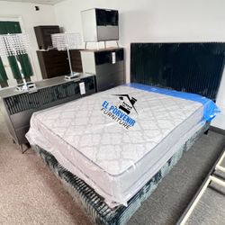 LAST BEDROOM SET QUEEN 🫅🏻 