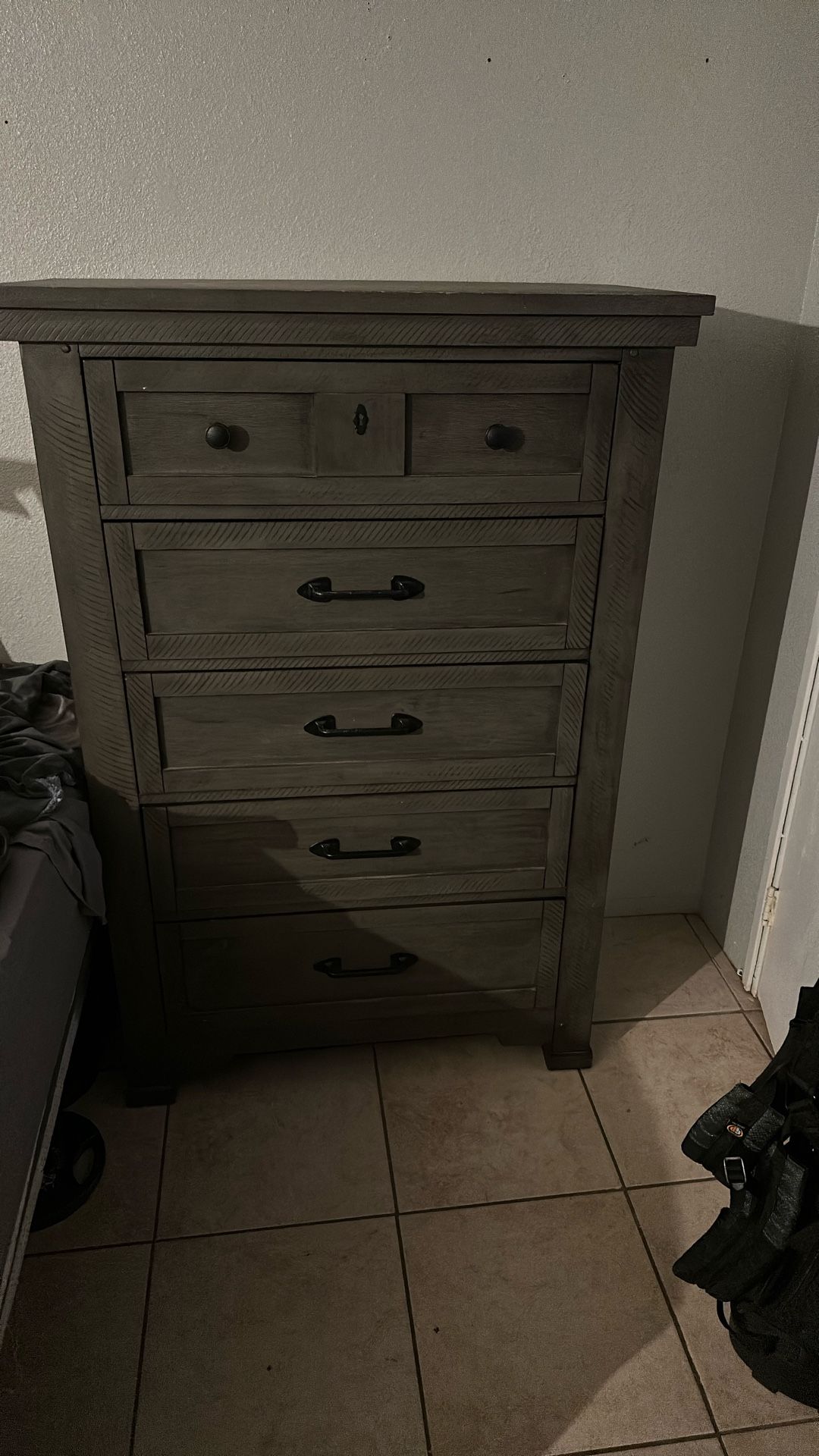 Dresser