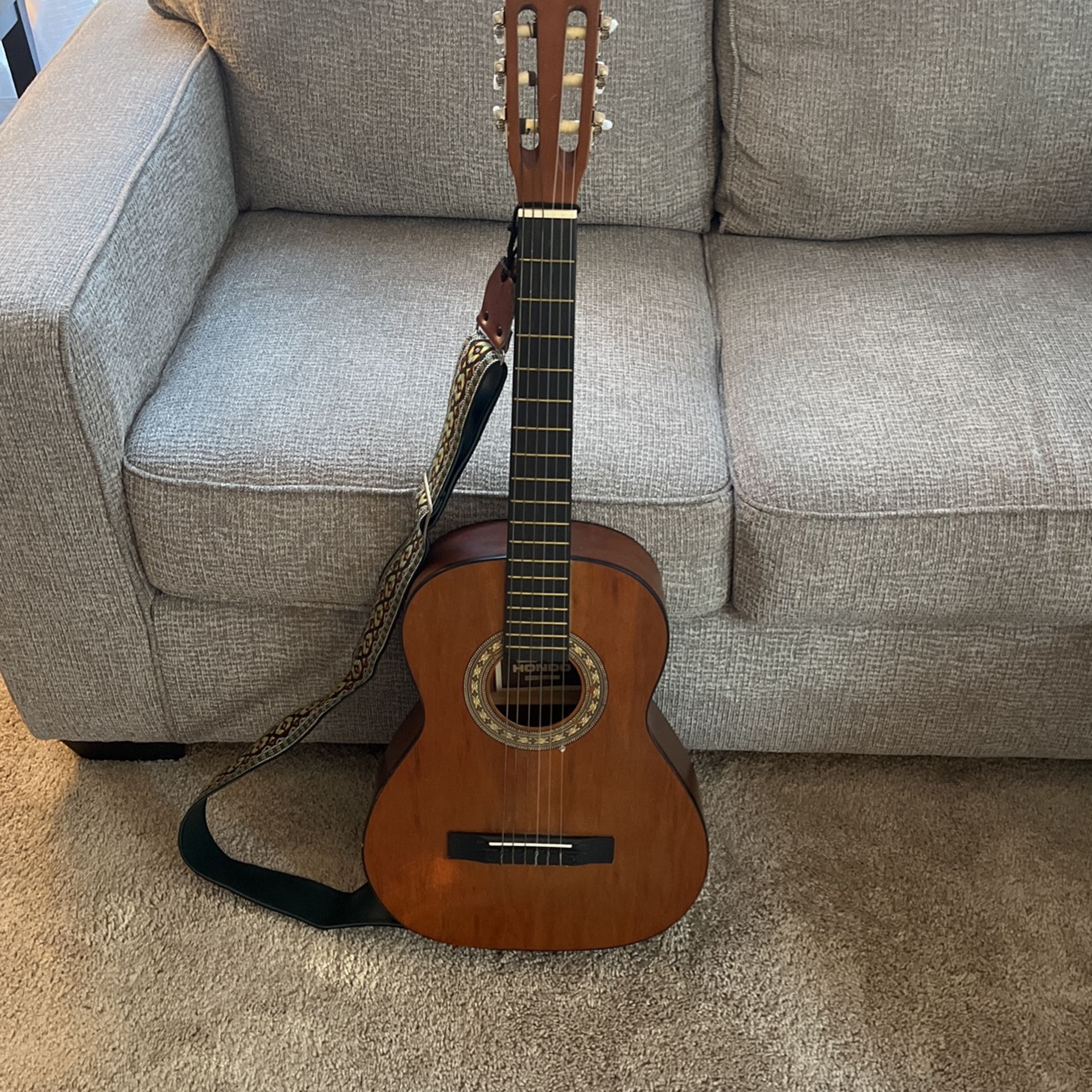 Guitar Hondo H90N