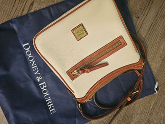 Dooney & Bourke crossbody purse